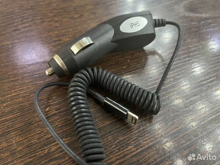 Авто зарядное устройство для iPhone 5