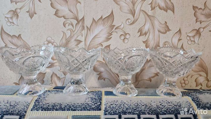 Хрустальные вазочки (креманки) на ножке