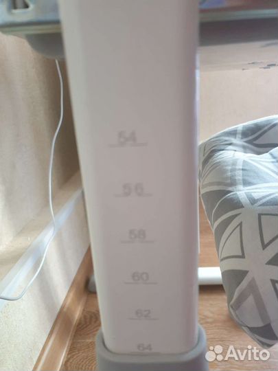 Школьная парта и стул