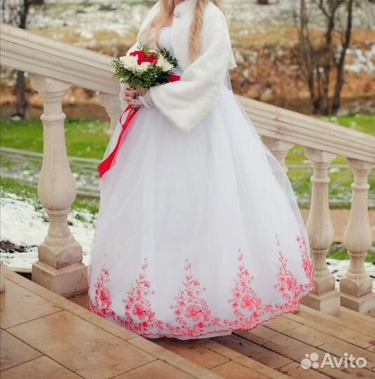 Свадебное платье