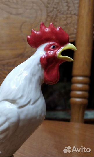 Фарфоровая статуэтка Петушок