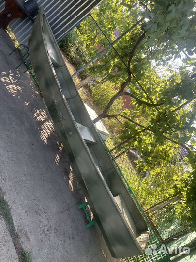 Лодка заводская 1 м на 4,5 м