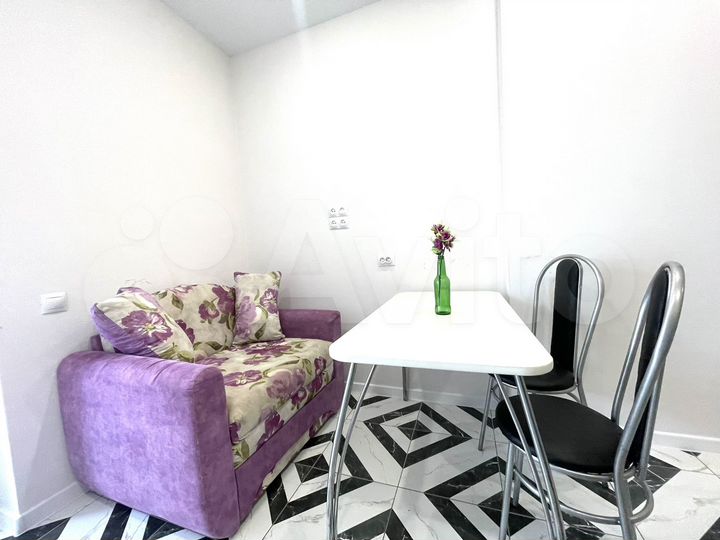 1-к. квартира, 42 м², 3/25 эт.