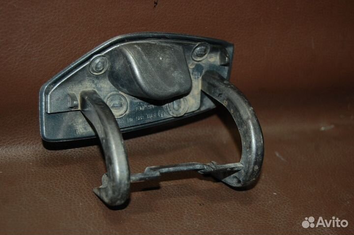 Крышка омывателя правая - Mercedes-Benz CLA-klasse