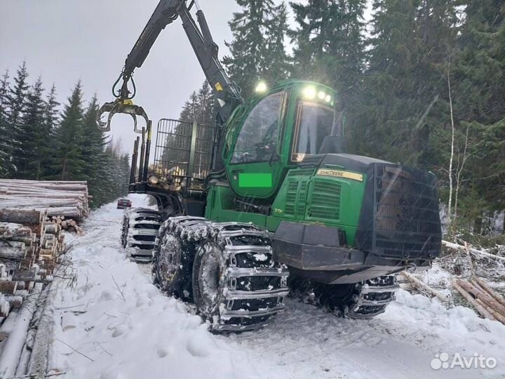 Форвардер John Deere 1210G