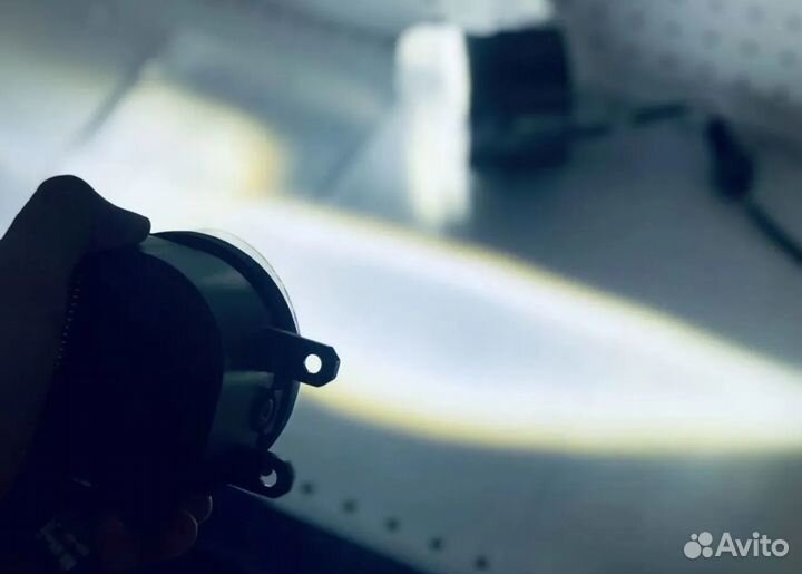 Противотуманные фары Toyota Avensis