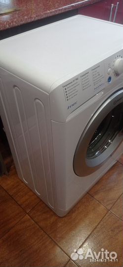 Стиральная машина indesit