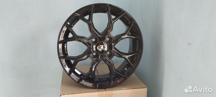 Новые диски Black Edition R15 Рено Сандеро Логан-2