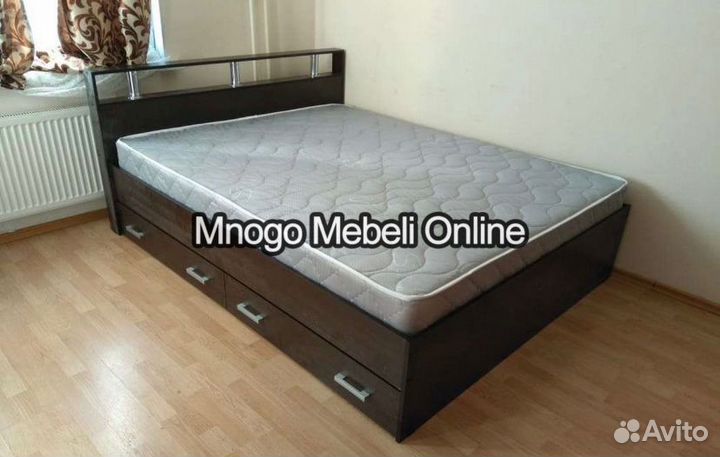 Кровать с ящиками