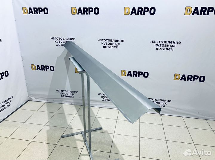 Порог левый на Mazda 3 (BK) хетчбек