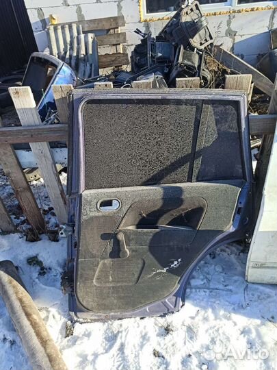 Продам дверь на ford