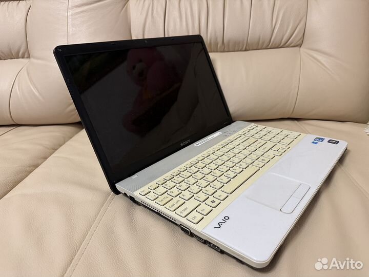 Ноутбук sony vaio PCG-71211V