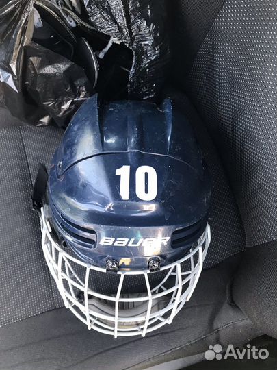 Продам хоккейный шлем Bauer