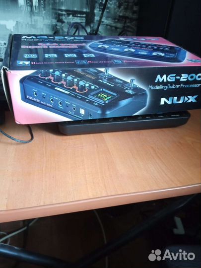 Гитарный процессор nux mg 200