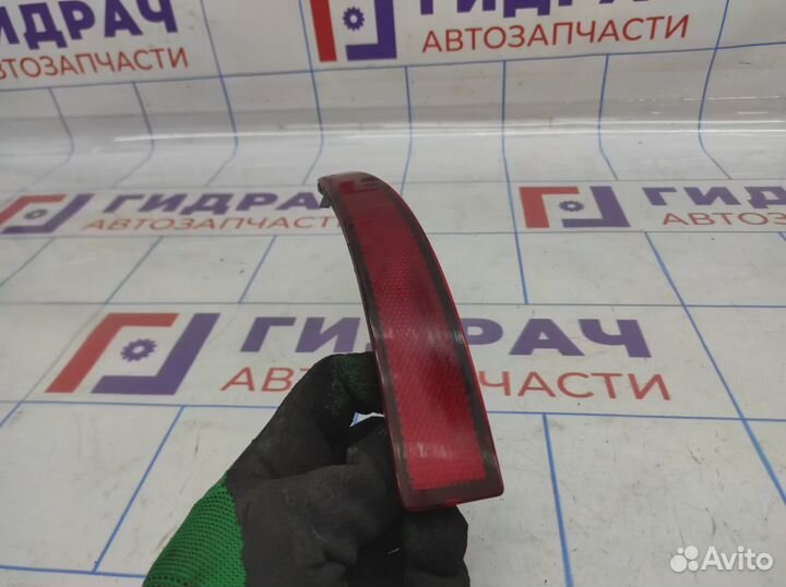 Отражатель в бампер задний левый Volkswagen Jetta (A6) 5C6945105