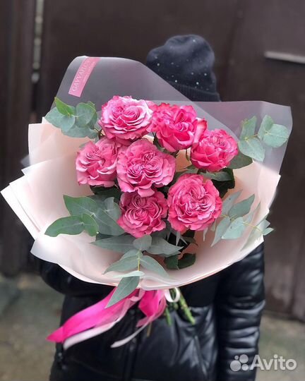 Цветы розы и букеты с доставкой по Сургуту