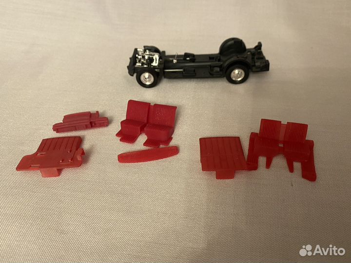 Волга Газ 24 красный салон