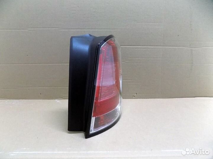 Фонарь задний правый Опель Астра н h Универсал 04