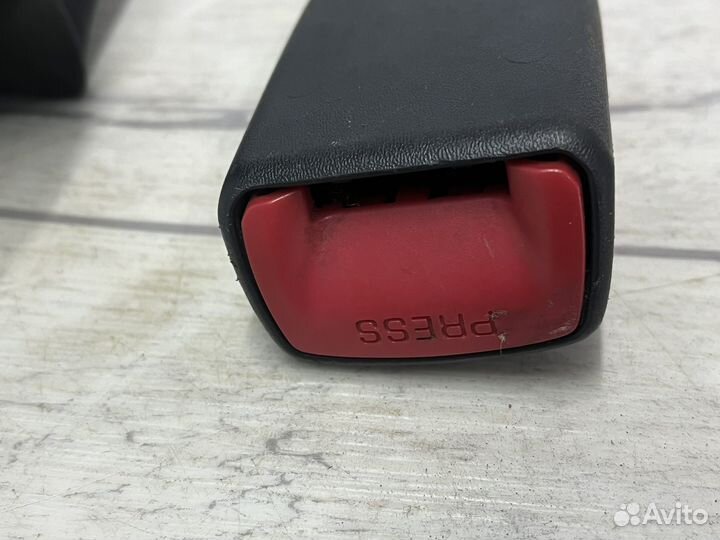 Защелка ремня безопасности