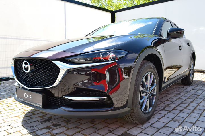 Mazda CX-4, 2023