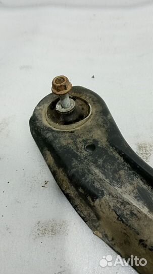 Рычаг передний левый Шкода
