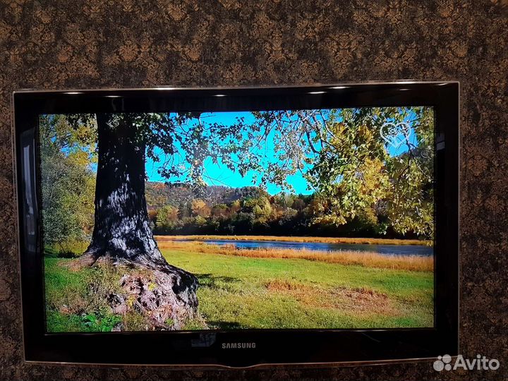 Телевизор ЖК samsung