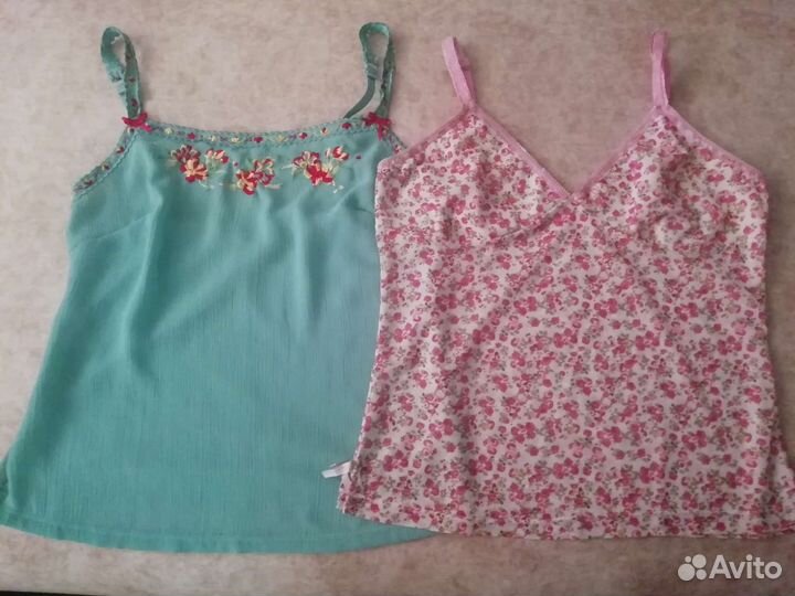 Вещи б/у (майки женские) пакетом