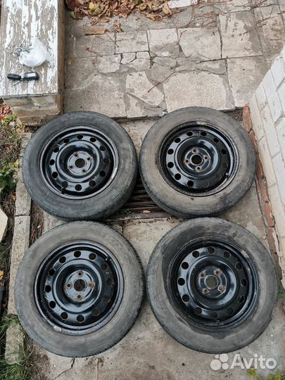 Kumho Solus KH17 185/90 R15