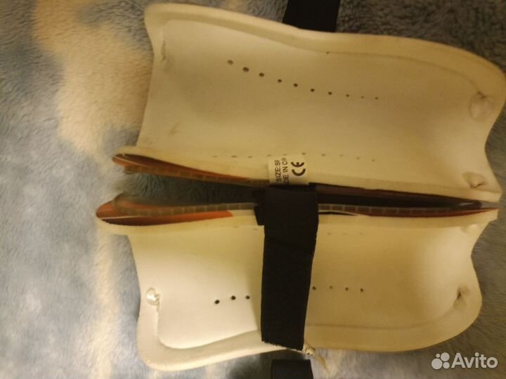 Щитки футбольные детские