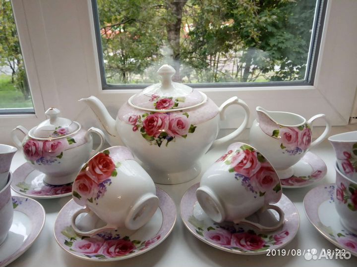 Сервиз чайный. Новый в упаковке. Фарфор