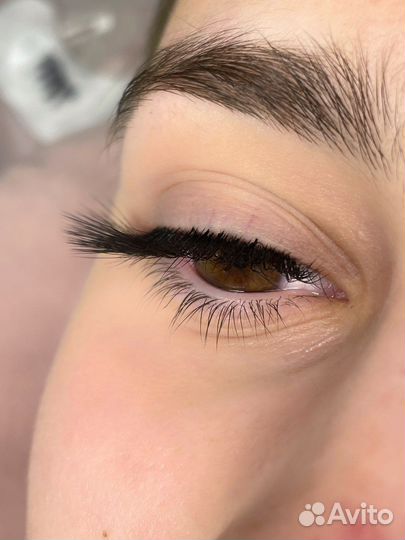 Наращивание ресничек