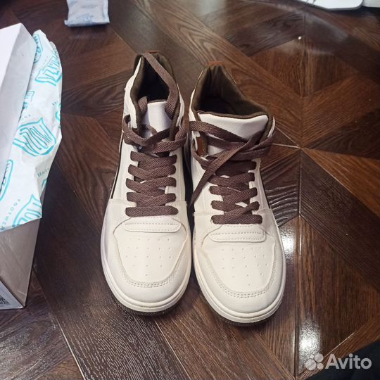 Кроссовки унисекс