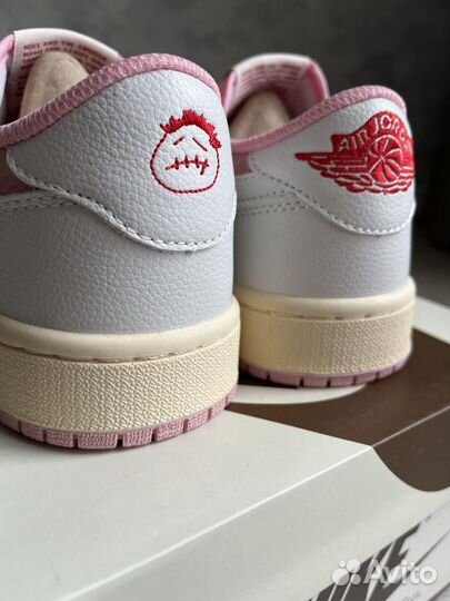 Кроссовки Nike Jordan Low x Travis Scott Shy Pink