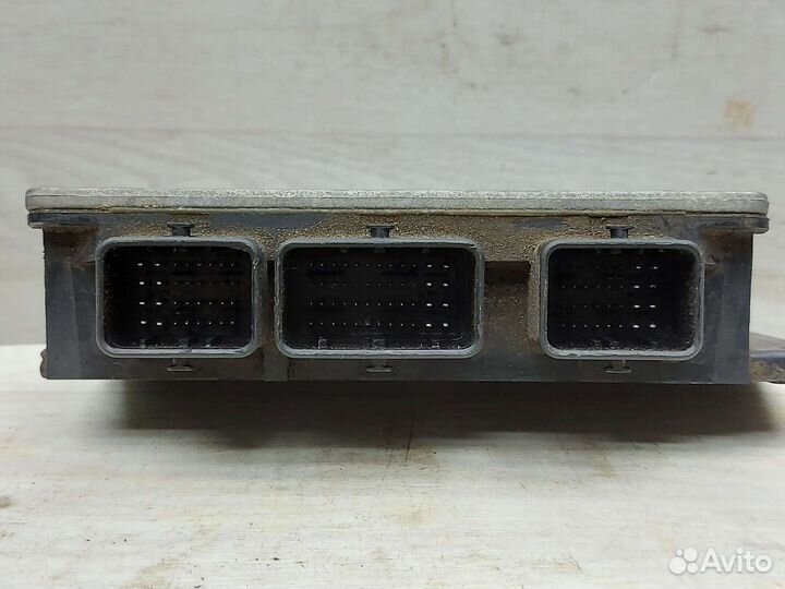 Блок управления двигателем Renault 8200180595-B