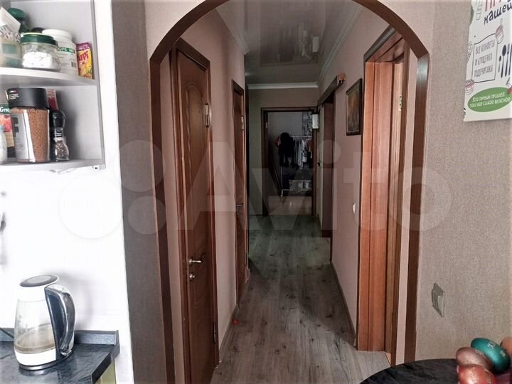 3-к. квартира, 70 м², 1/2 эт.