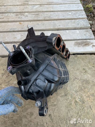 Впускной коллектор