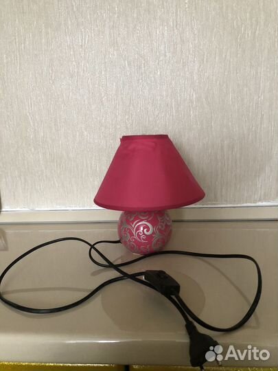 Лампа настольная