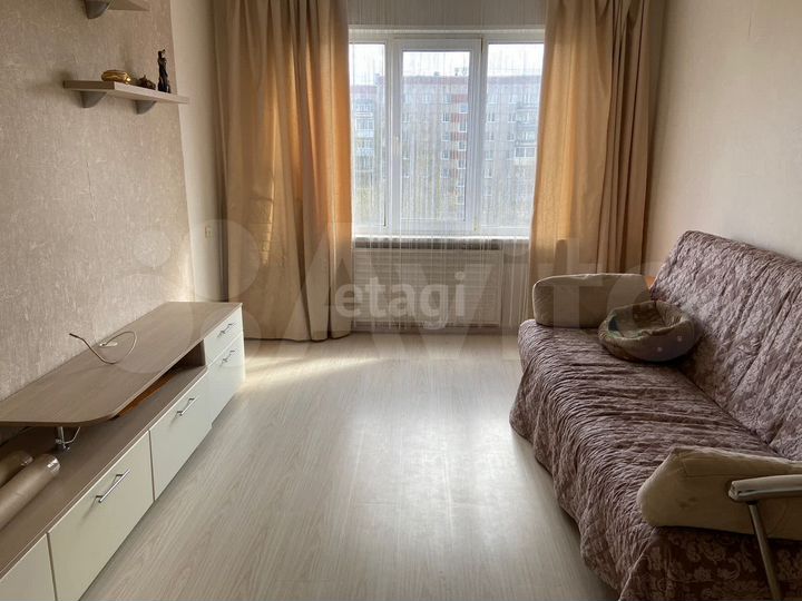 2-к. квартира, 43 м², 6/9 эт.