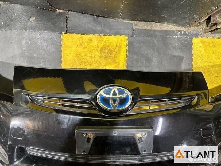 Бампер передний toyota prius