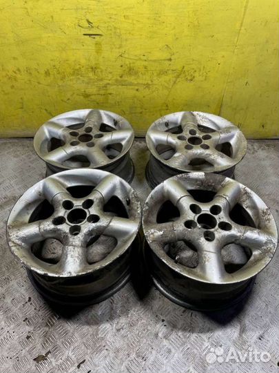 Диск литой R15PCD 5x120 ET18 DIA72.6