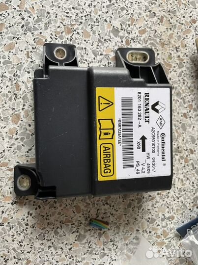 Продаю блок управления подушек безопасности