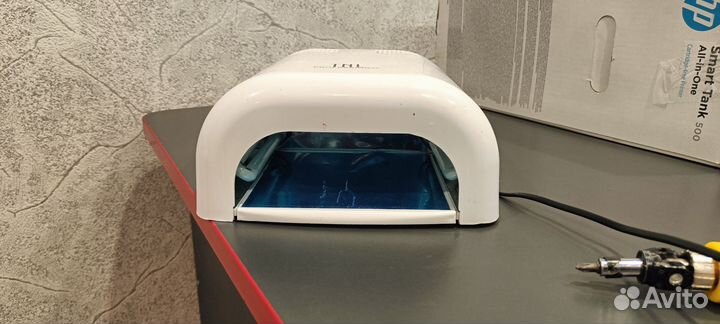 Лампа для ногтей