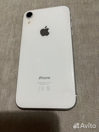 Телефон iPhone xr
