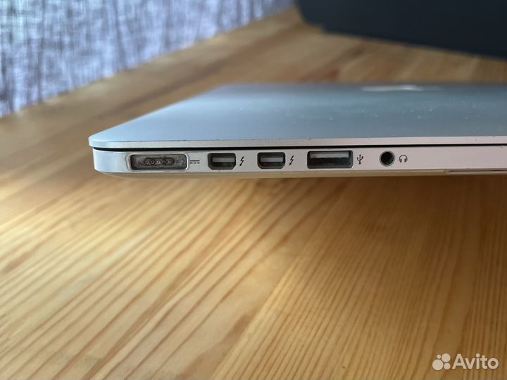 Macbook pro 15.4 inch(retina, mid 2012)