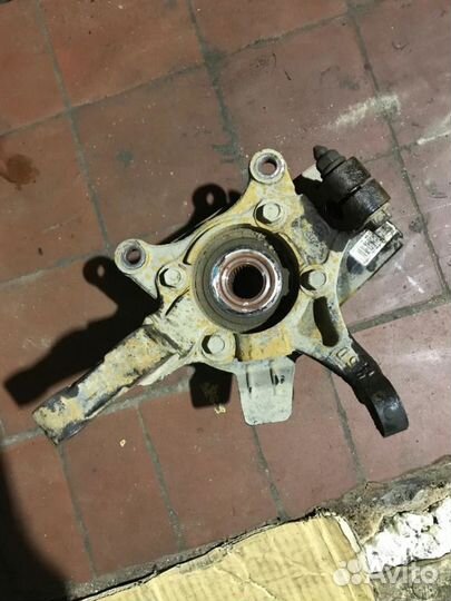 Поворотный кулак передний Kia Ceed 2