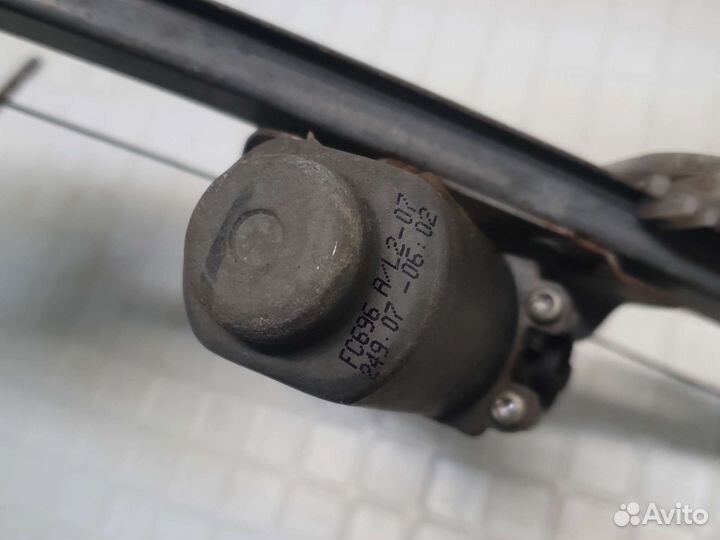 Стеклоподьемник передний правый рено логан 1