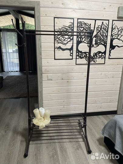 Вешалка для одежды напольная