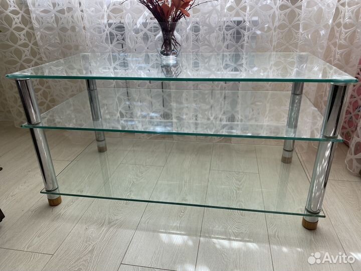 Журнальный столик стекло