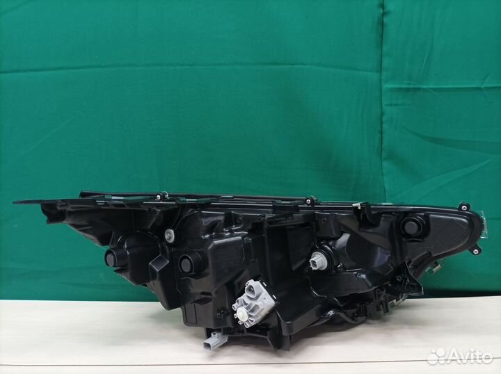 Фара левая Toyota RAV4 5 ха50 2019