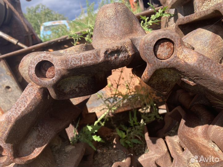 Гусеница тдт 55